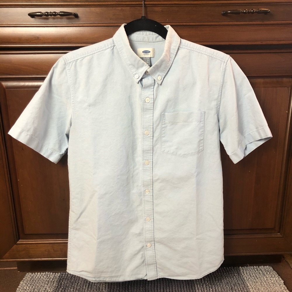 Old Navy 👕 Boys Collard Button Down Shirt